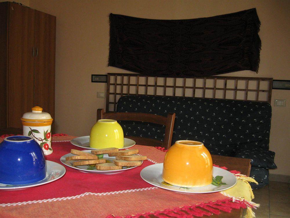 Emporium Bed & Breakfast กัสเตลลัมมาเร เดล โกลโฟ ภายนอก รูปภาพ