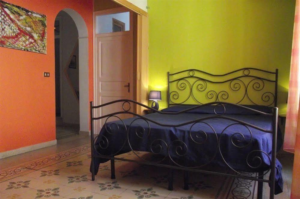 Emporium Bed & Breakfast กัสเตลลัมมาเร เดล โกลโฟ ภายนอก รูปภาพ