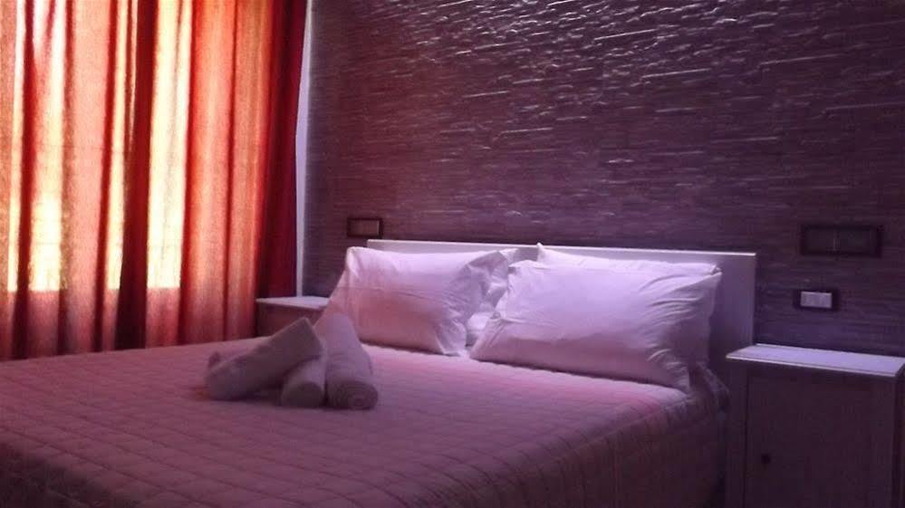 Emporium Bed & Breakfast กัสเตลลัมมาเร เดล โกลโฟ ภายนอก รูปภาพ